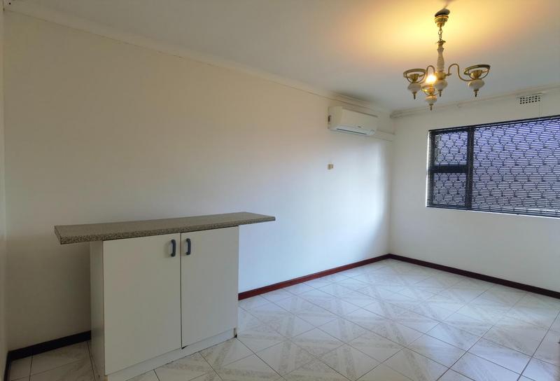 6 Bedroom Property for Sale in Cravenby Western Cape